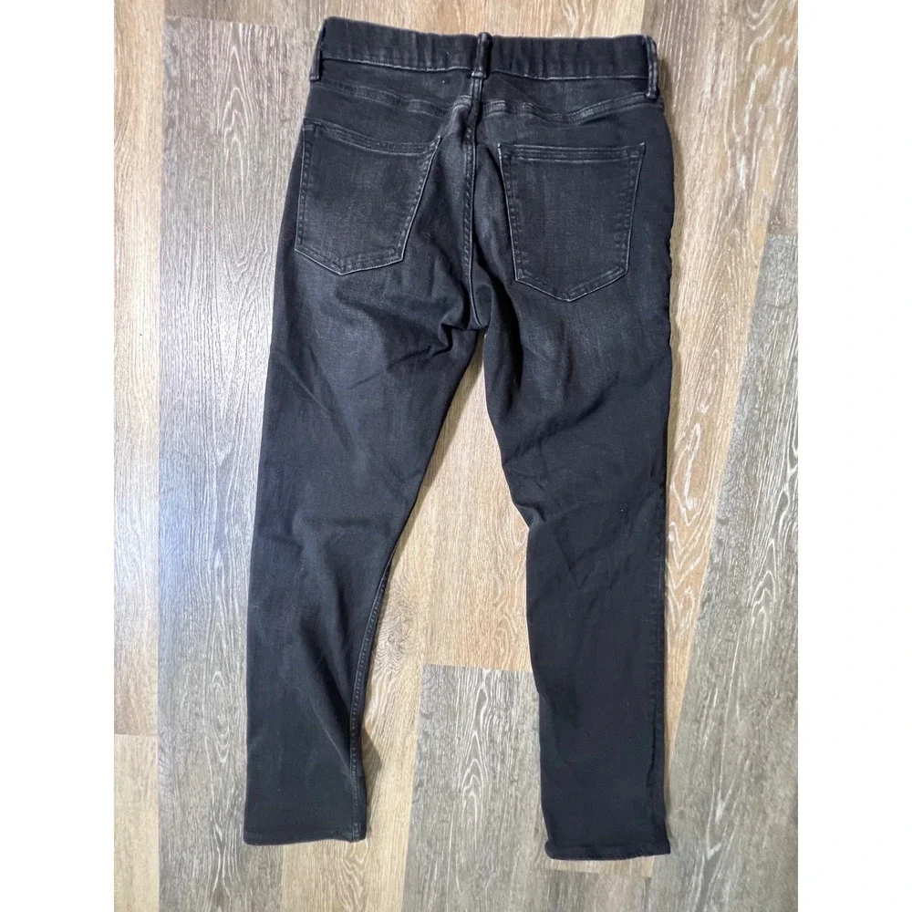 Old Navy Slim Jeans Women 30x32 Black Built-In Flex Whiskered Denim‎